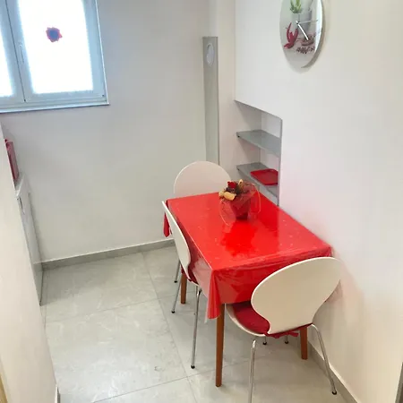 2 App For 3 Persons With 2 Terraces Near Beach&town * Porec
