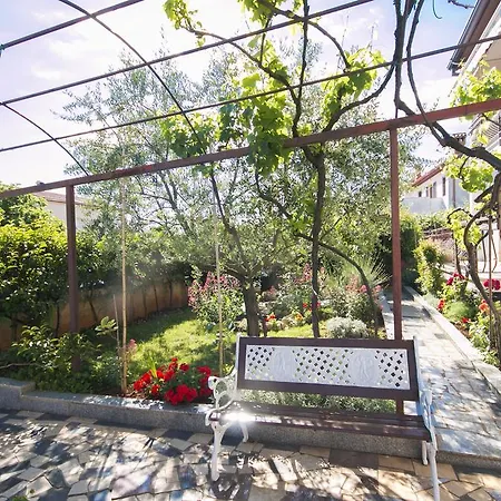 2 App For 3 Persons With 2 Terraces Near Beach&town Apartment