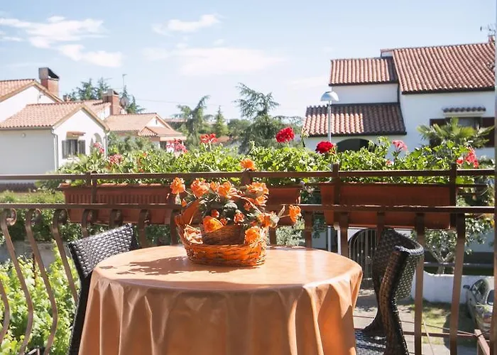 아파트 2 App For 3 Persons With 2 Terraces Near Beach&town